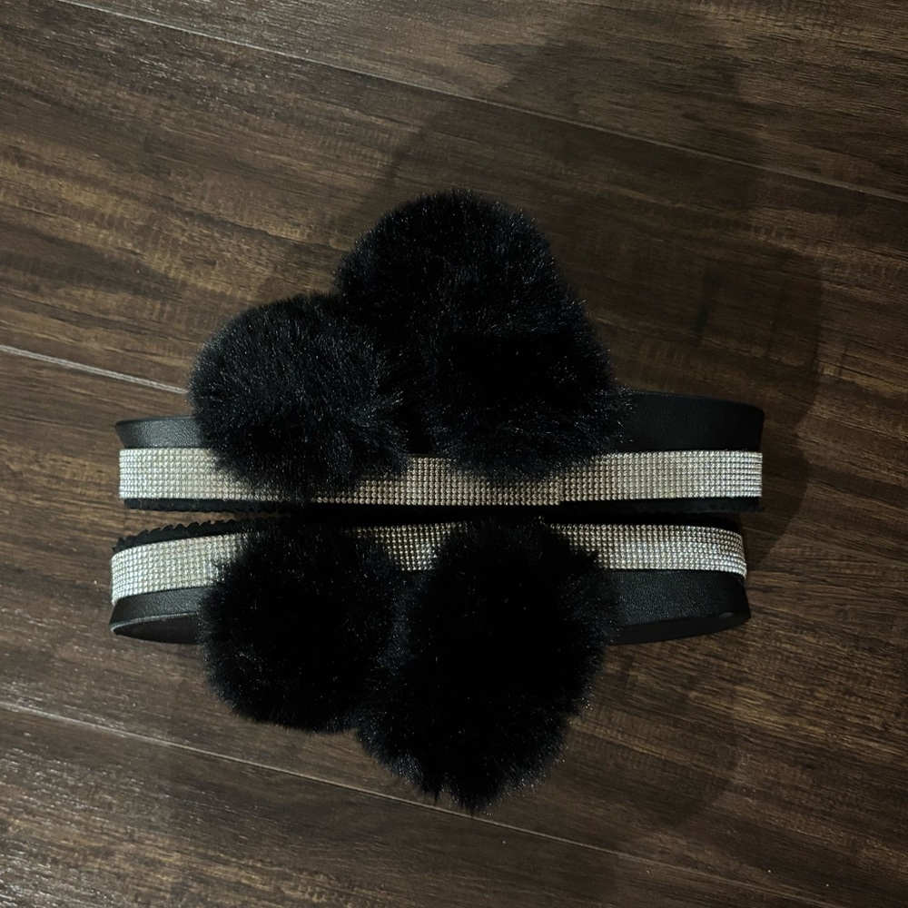 Chic Black Fur Belt Slippers with Rhinestone Detailing